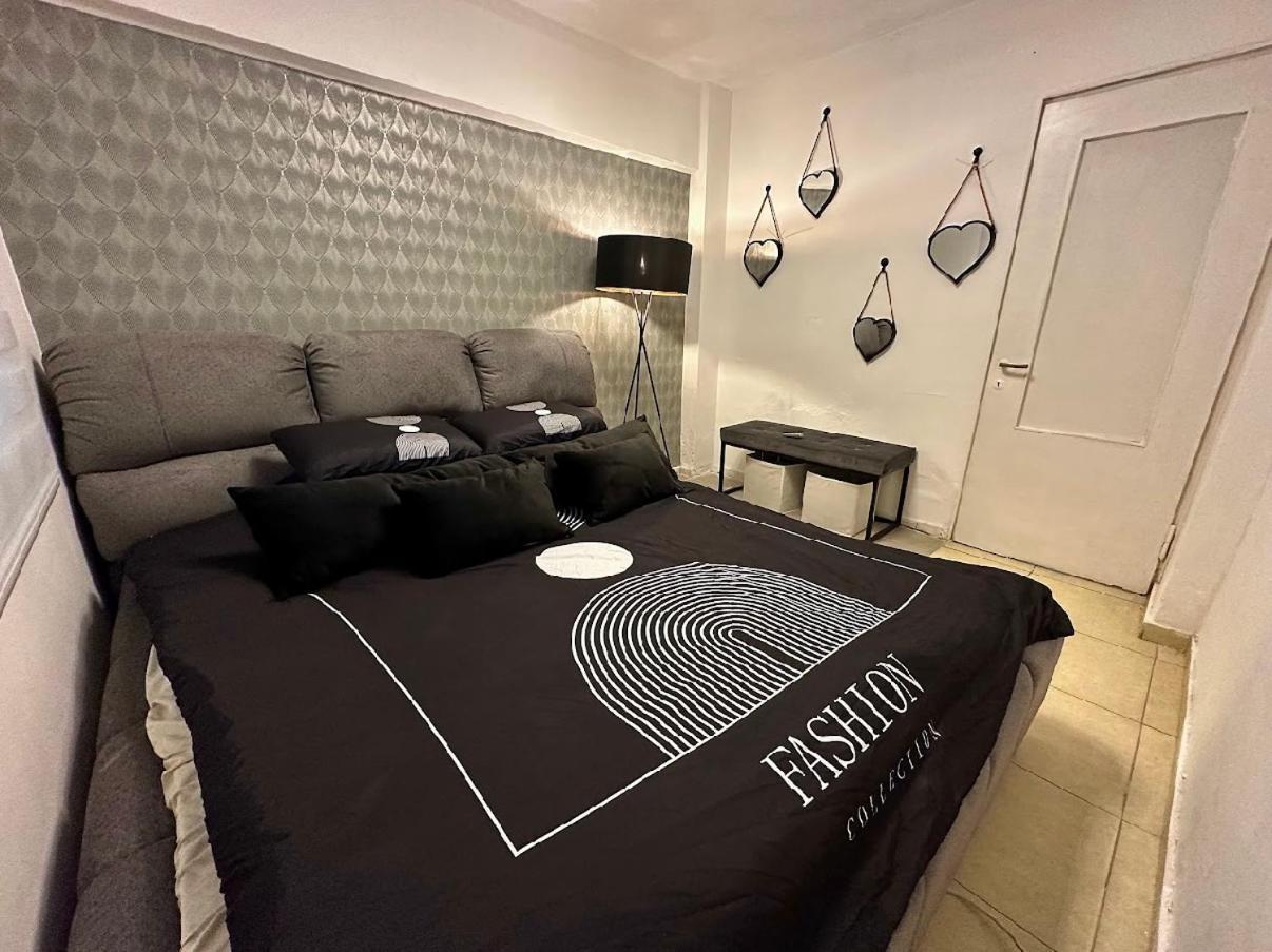 שבטי ישראל - דירת בוטיק Appartement Haifa Buitenkant foto