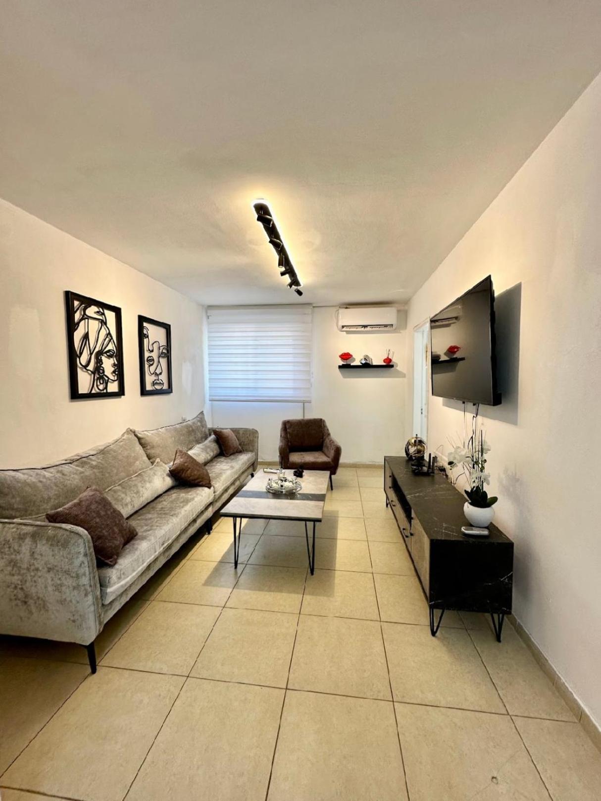 שבטי ישראל - דירת בוטיק Appartement Haifa Buitenkant foto