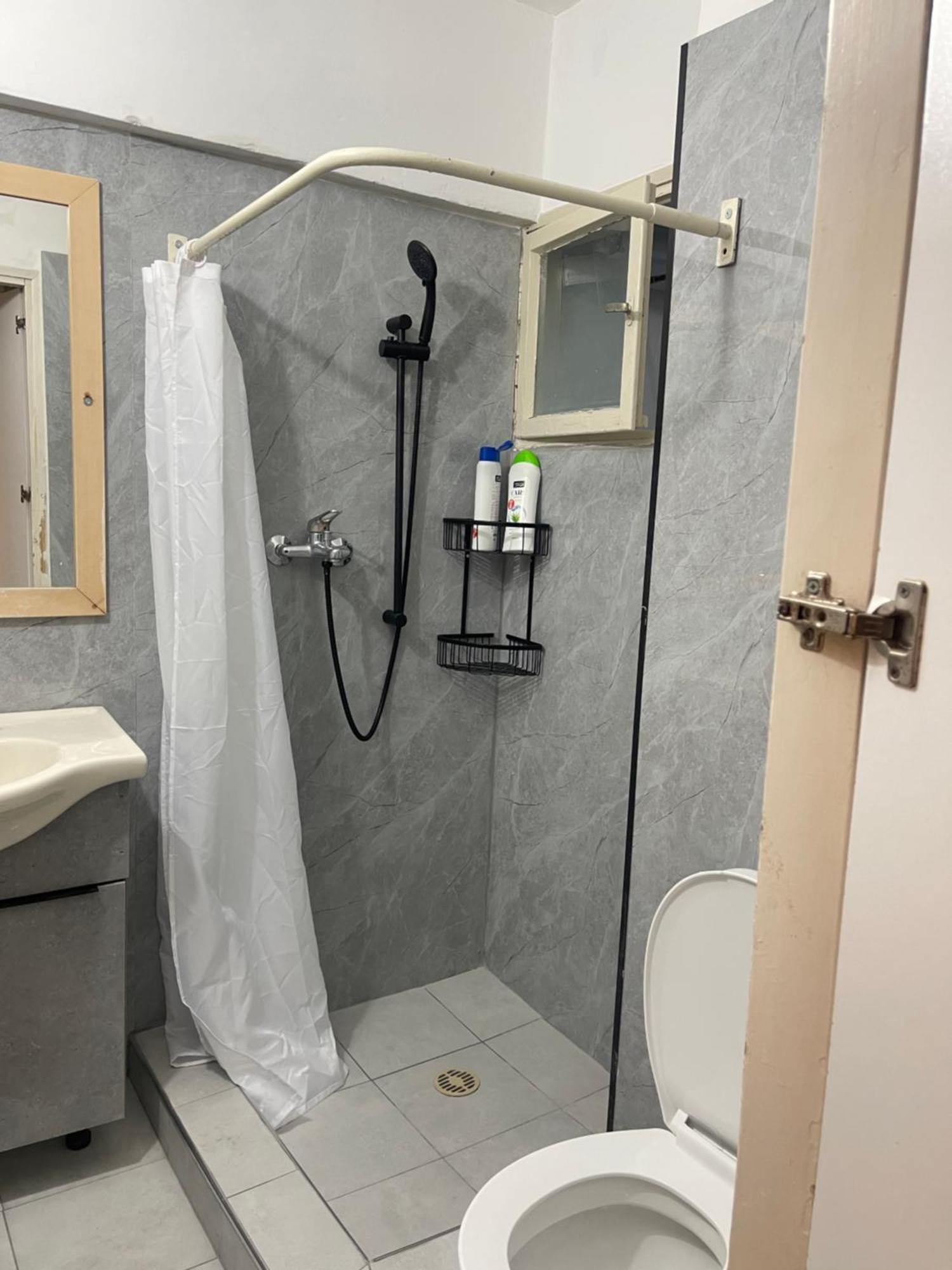 שבטי ישראל - דירת בוטיק Appartement Haifa Buitenkant foto